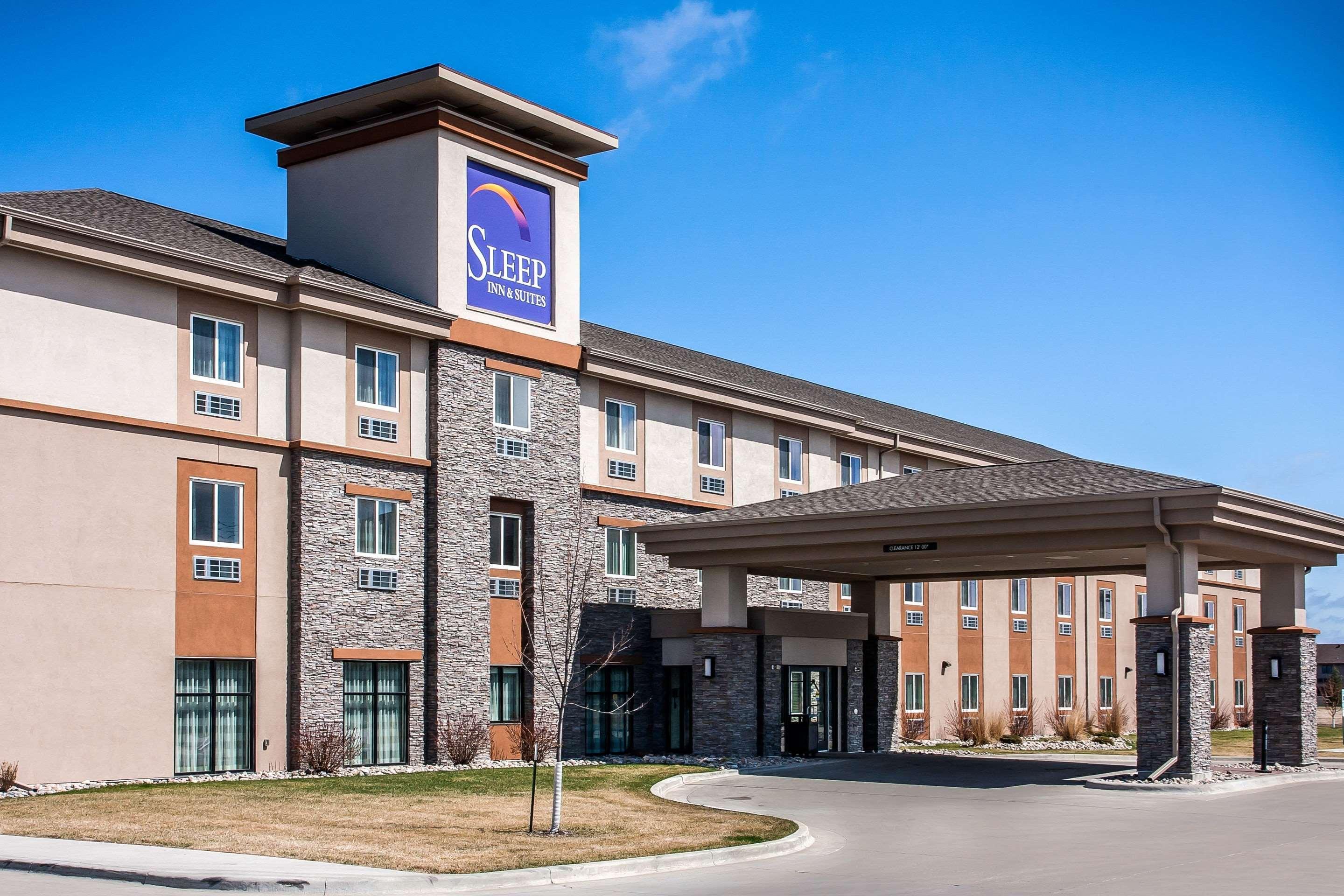 Sleep Inn & Suites Grand Forks Near Alerus Center Exterior photo